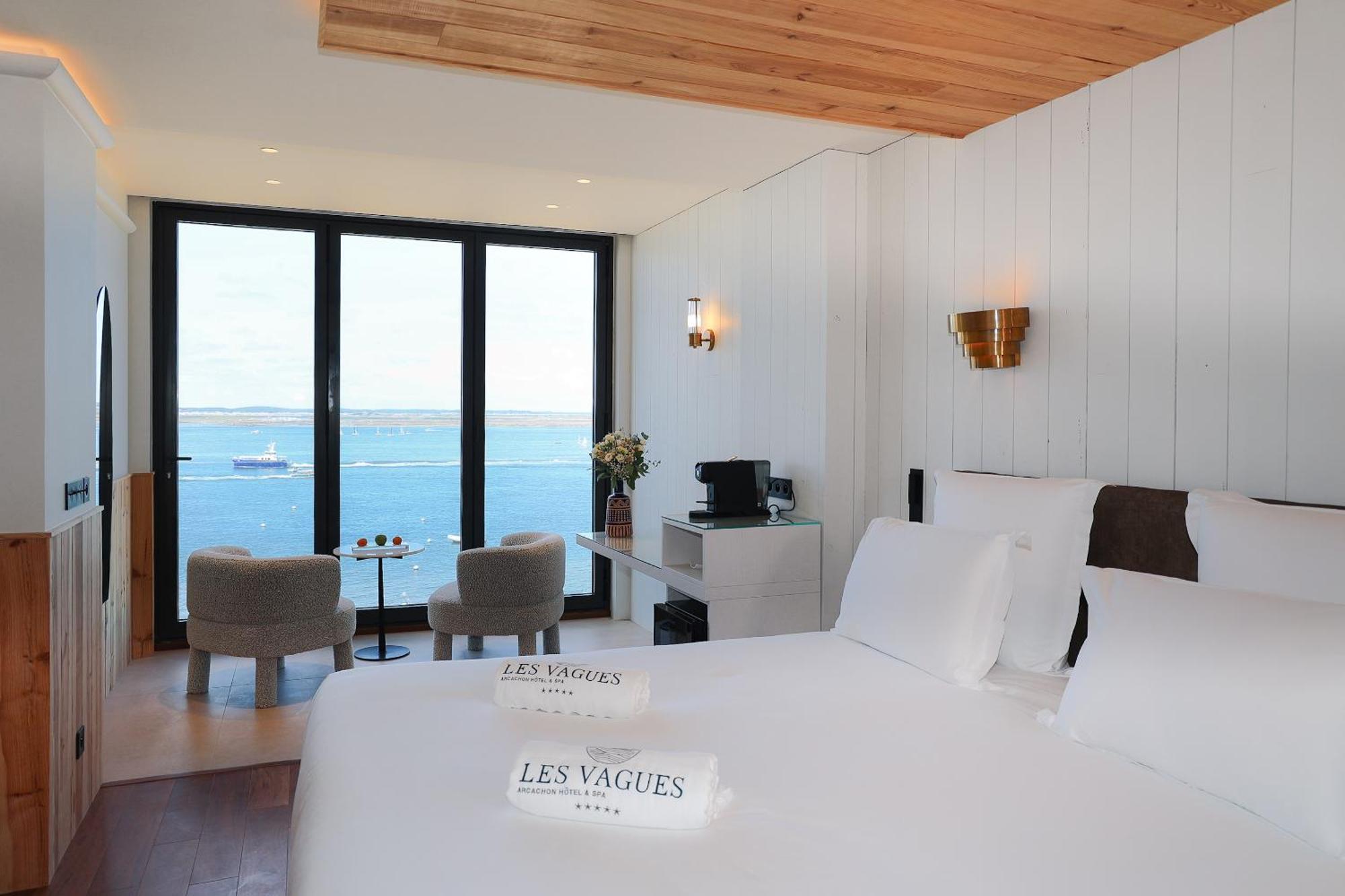 Les Vagues Hotel & Spa Arcachon Bagian luar foto