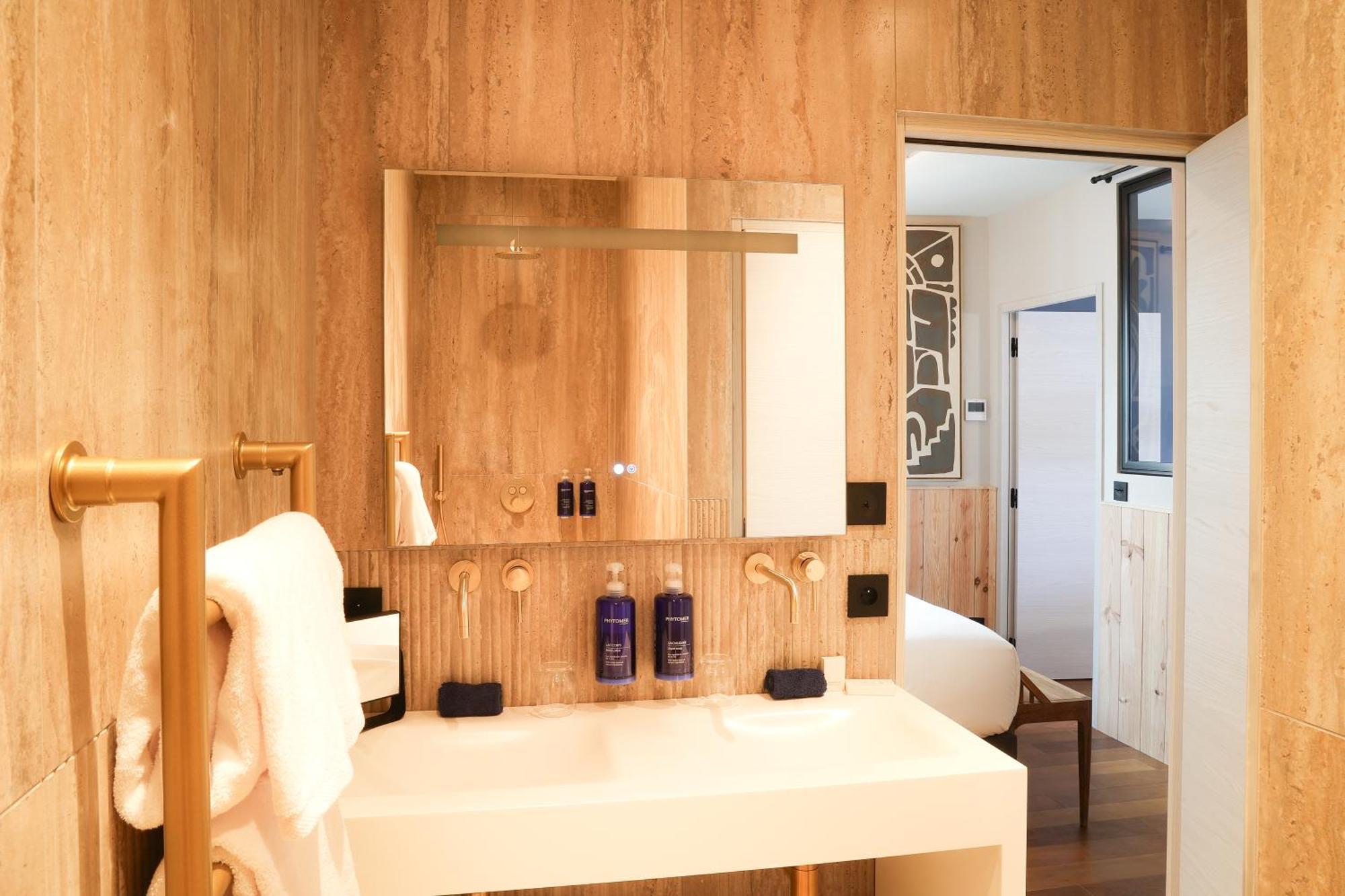 Les Vagues Hotel & Spa Arcachon Bagian luar foto