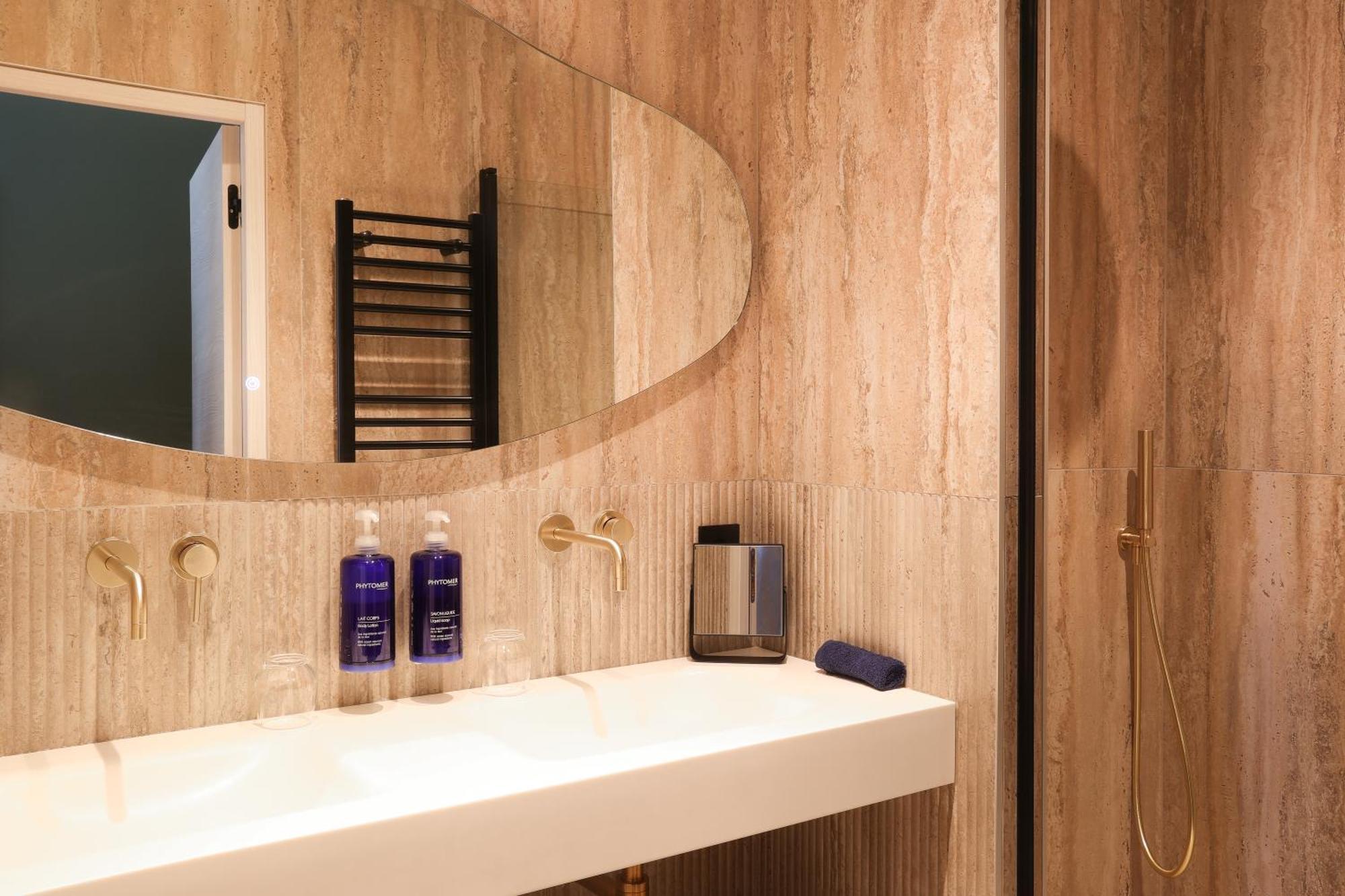 Les Vagues Hotel & Spa Arcachon Bagian luar foto