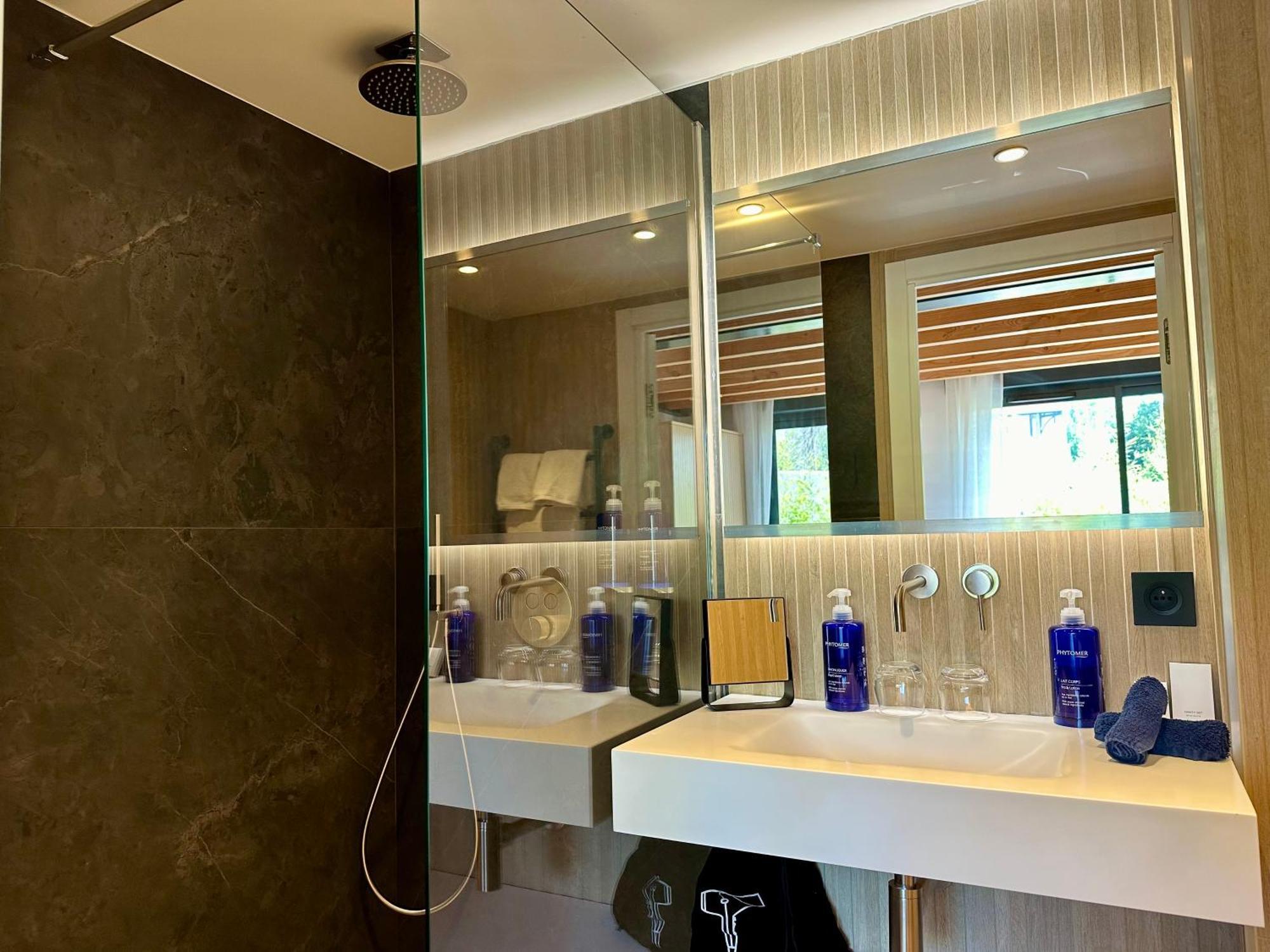 Les Vagues Hotel & Spa Arcachon Bagian luar foto