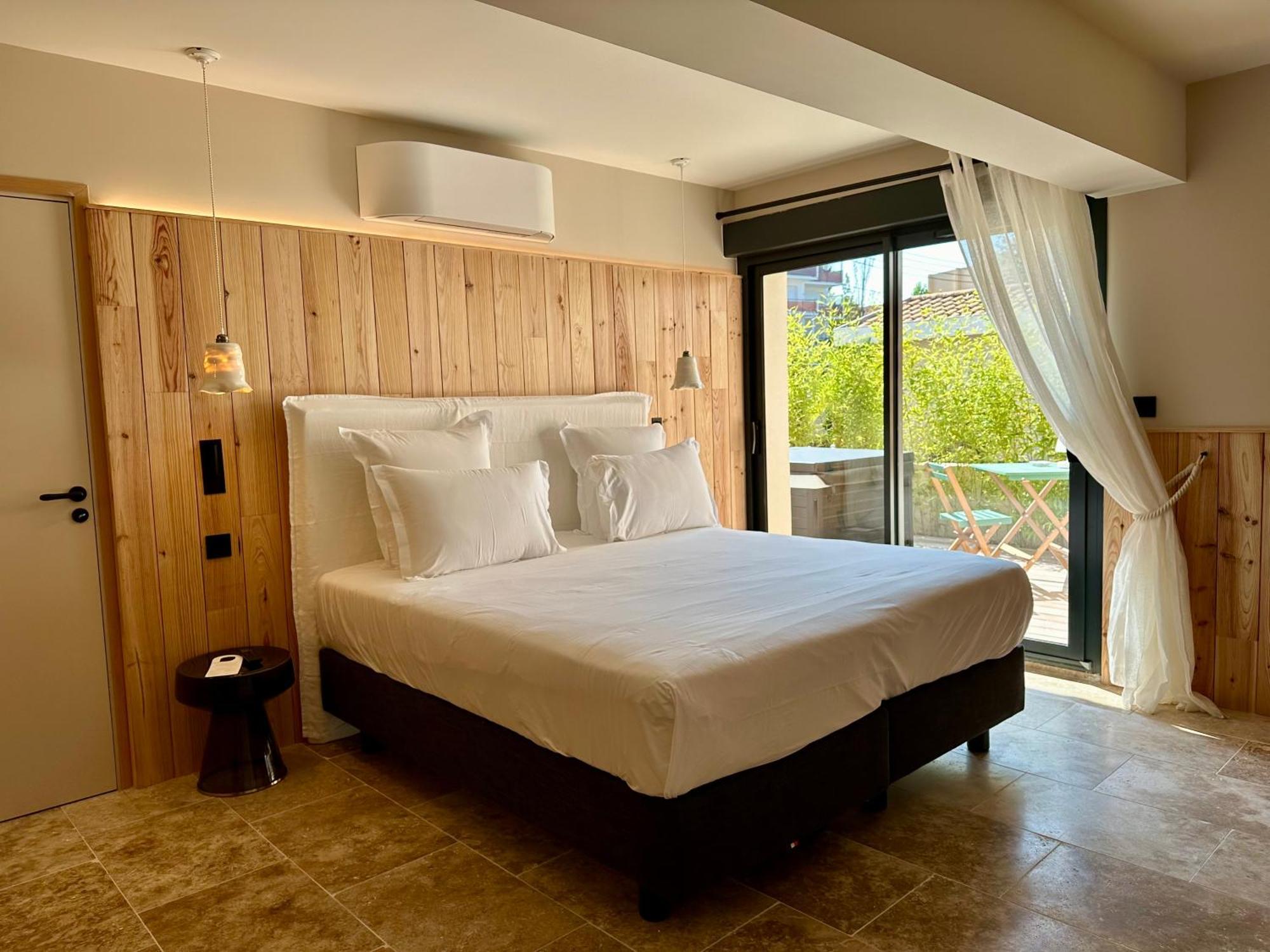 Les Vagues Hotel & Spa Arcachon Bagian luar foto